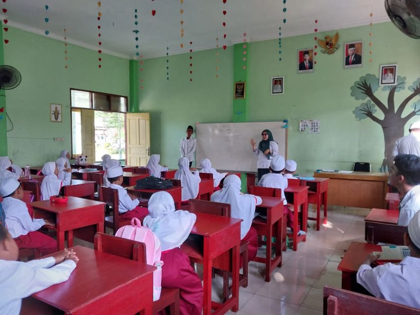 Perbandingan Gaji Guru PNS dan Honorer 2025, Ini Tunjangan, Aturan, dan Kebijakan Terbaru