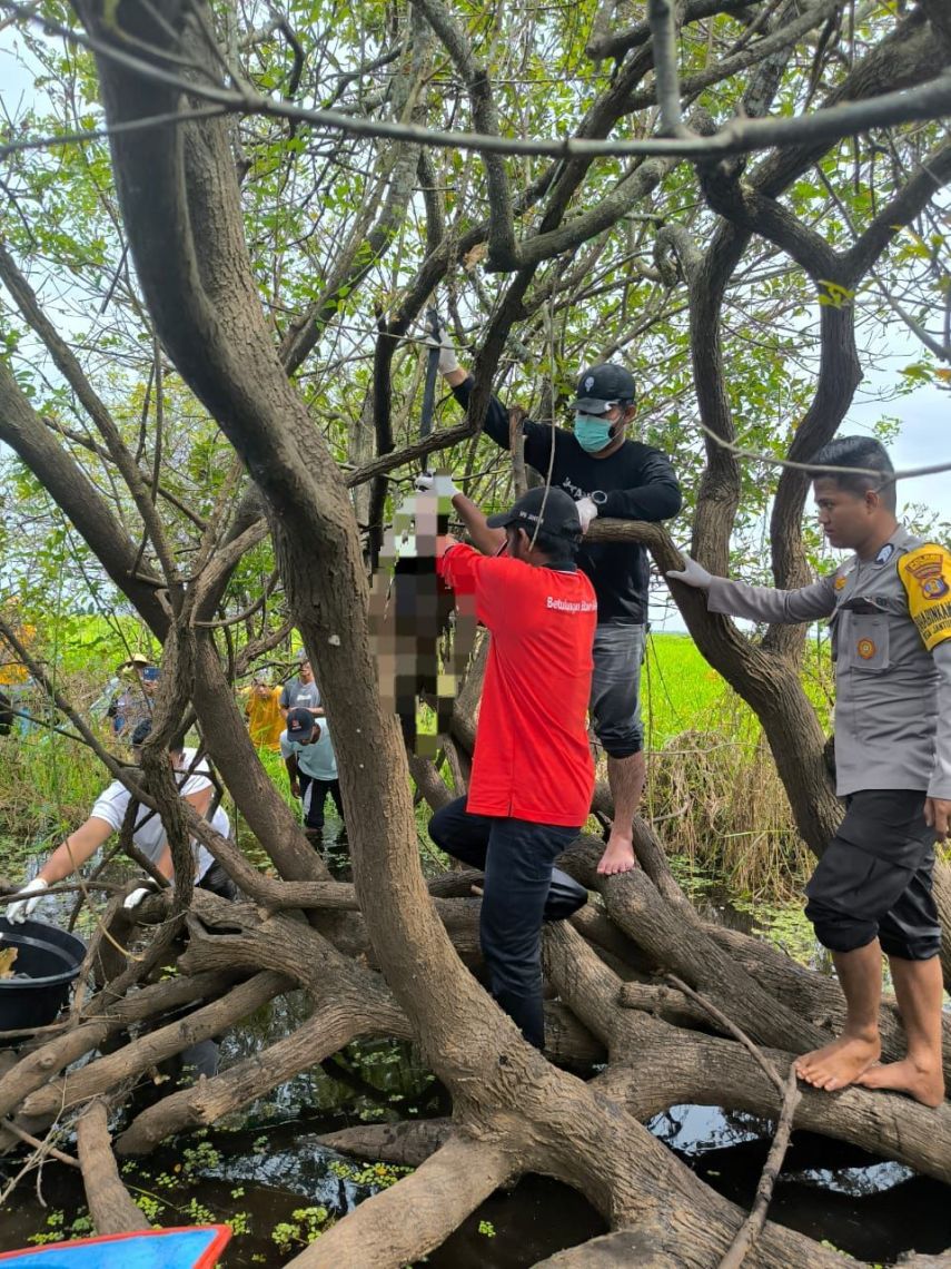 Warga Muara Muntai Geger, Pemuda Ditemukan Meninggal Tergantung di Danau Melintang