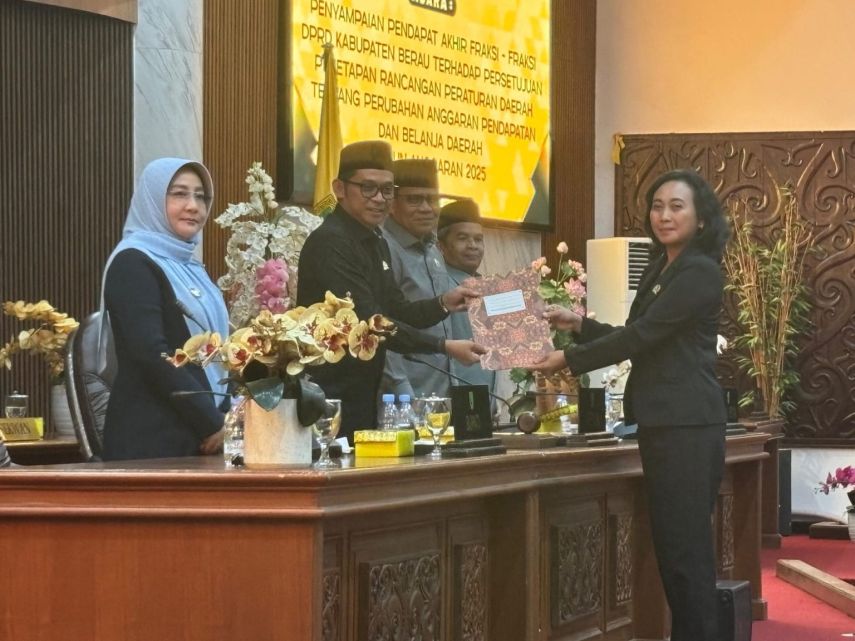 Fraksi Demokrat Perjuangan Soroti Serapan Keuangan Daerah yang Tidak Efisien dan Lesunya Kinerja Perusda