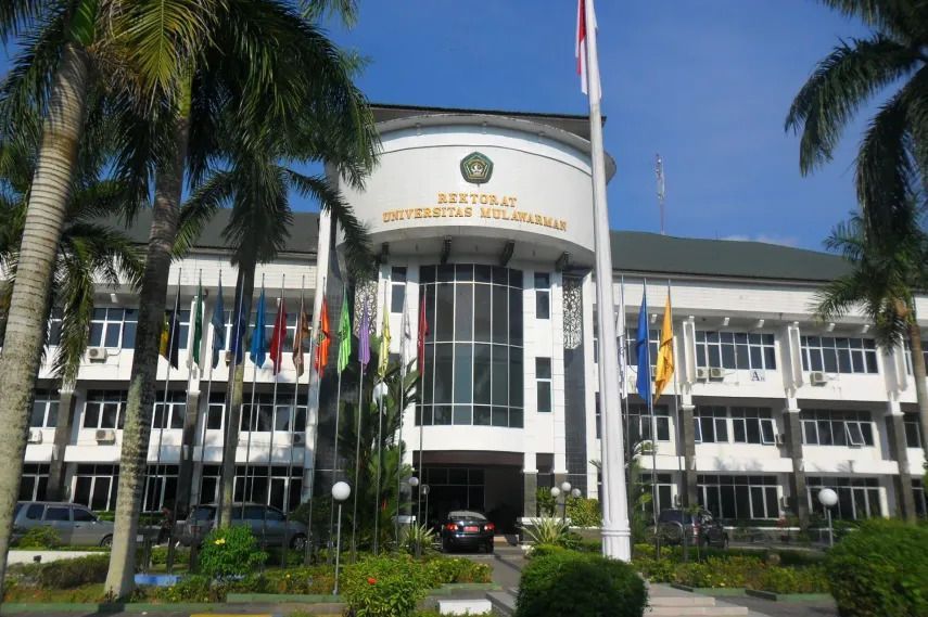 Dana Gratispol Tunggu Cair, Rektor Unmul: Mahasiswa yang Sudah Bayar UKT Bakal Dikembalikan
