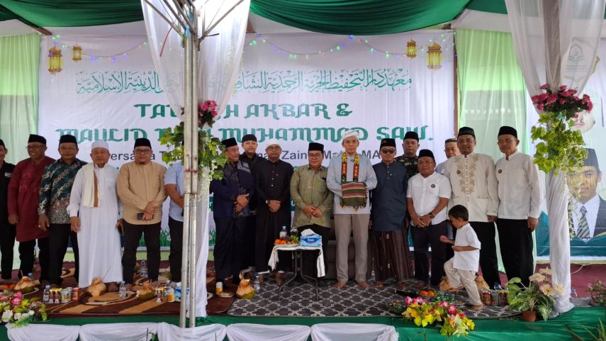 Kadis PMD Kukar Hadiri Tabligh Akbar Peringatan Maulid Nabi di Ponpes Al Hurro Center