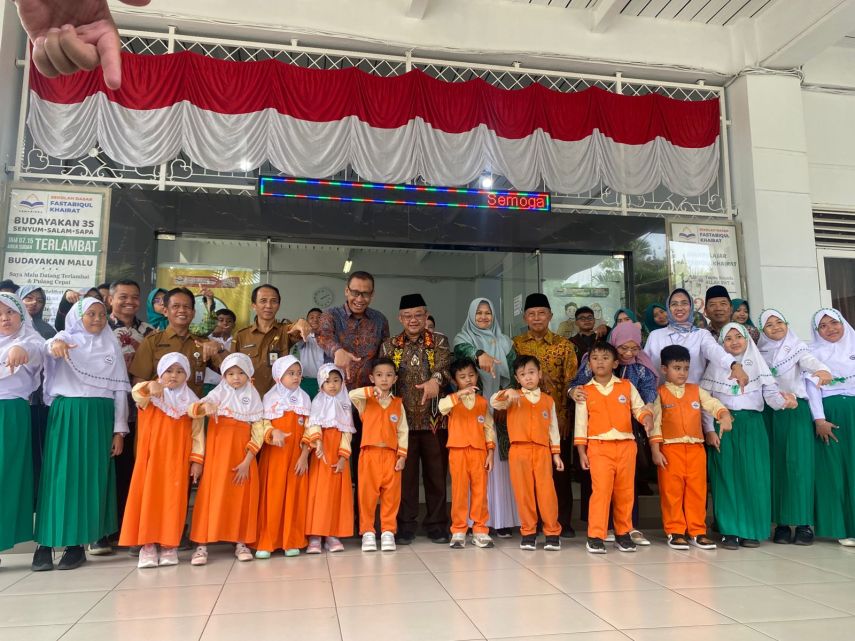 Mendikdasmen Kunjungi SD Fastabiqul Khairat, Tekankan Soal Deep Learning untuk Peningkatan Mutu Pendidikan