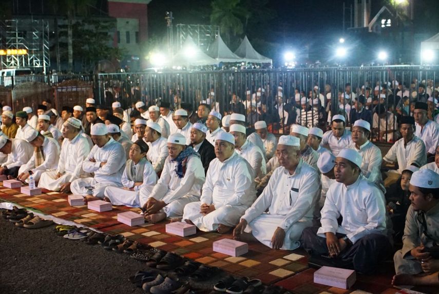 Umat Muslim Padati Tabligh Akbar Maulid Nabi di Tanjung Redeb,Gamalis Pesan Jadikan Muhammad sebagai Teladan Bermasyarakat 