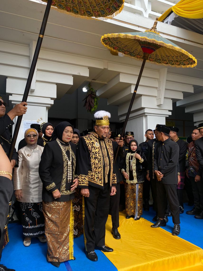 Tiang Ayu Didirikan, Erau Adat Kutai Kartanegara 2025 Resmi Dimulai