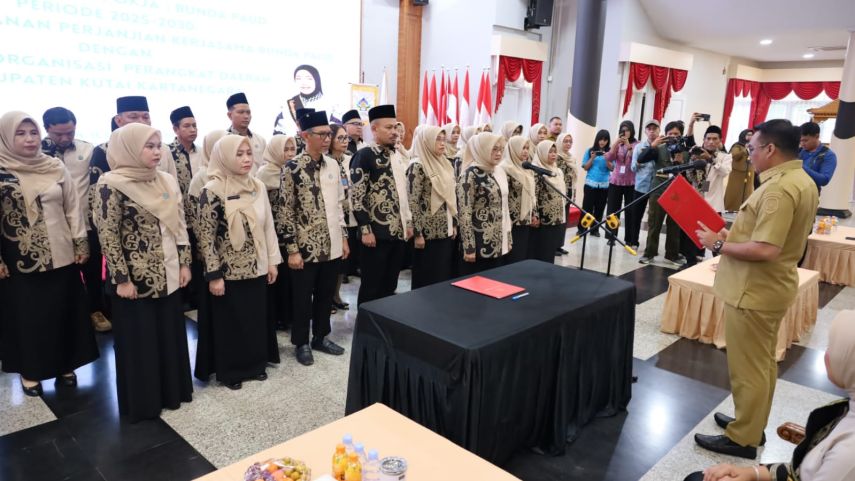 Bupati Kukar Lantik Pokja Bunda PAUD, Dorong Desa Aktif Fasilitasi Pendidikan Anak