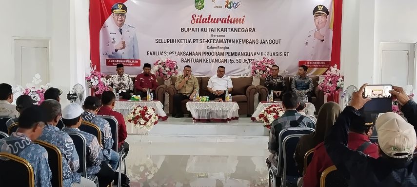 Bupati Kukar Aulia Rahman Basri Serap Aspirasi RT se-Kembang Janggut, Bahas Program Rp150 Juta per RT