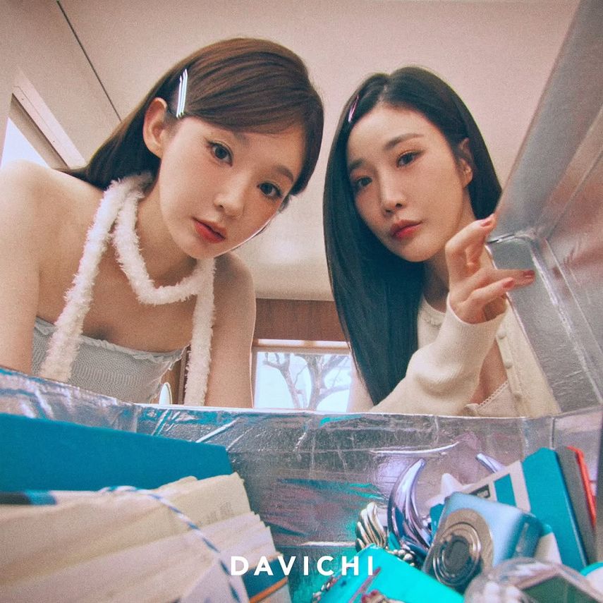 Lirik Romanisasi dan Terjemahan Time Capsule - Davichi, Hadirkan Perjalanan Emosional Melalui Waktu