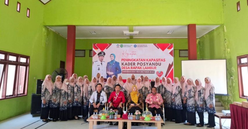 Desa Rapak Lambur Tingkatkan Kapasitas Kader Posyandu untuk Wujudkan Generasi Emas 2045