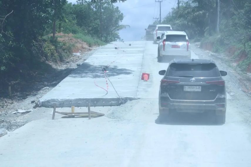 Pastikan Konektivitas Antarwilayah Terjaga, Pemprov Kaltim Anggarkan Rp135 Miliar untuk Perbaikan Jalan Pesisir
