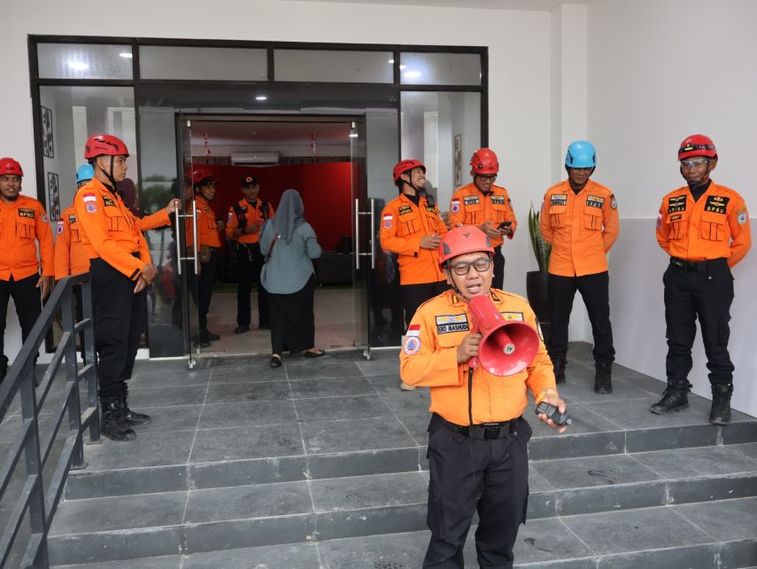 Latihan Nyata Tanggap Bencana, ASN Dinas Kearsipan Antusias Ikuti Simulasi BPBD