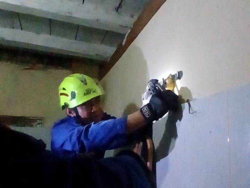 Evakuasi Ular Cicak di Berbas, Disdamkartan Bontang Imbau Warga Tetap Waspada