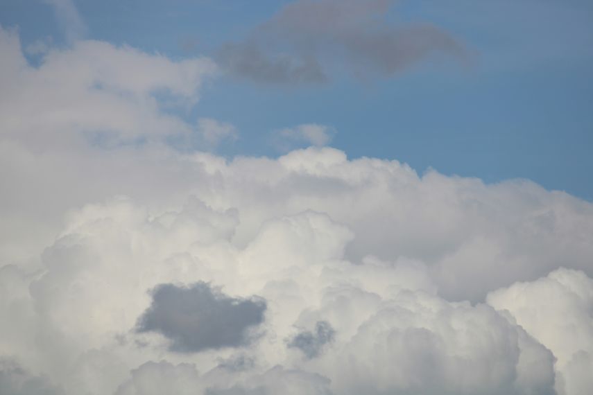 Prakiraan Cuaca Kubar dan Sekitarnya Hari Ini, Jumat, 28 November 2025