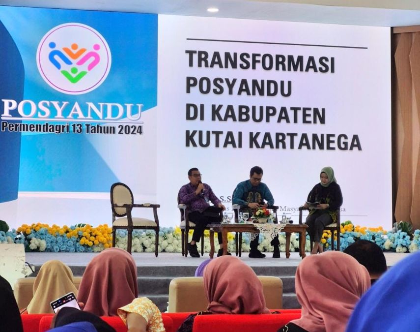 Kadis PMD Kukar Jadi Narasumber di Rakor Posyandu se-Kaltim
