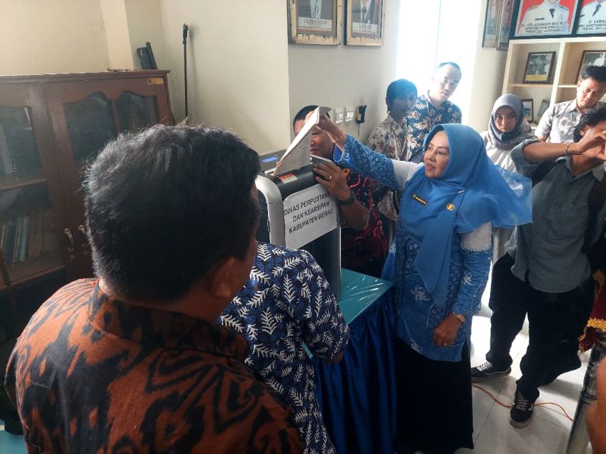 Sudah Cukup Lampau, Ribuan Dokumen Bagian Keuangan Setda Berau Dimusnahkan