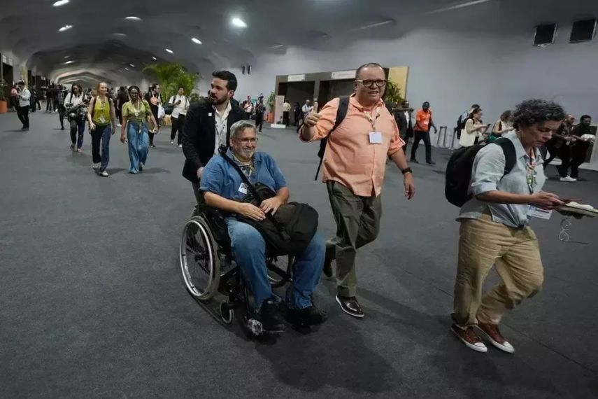 Kebakaran Ganggu KTT COP30 di Brasil, Agenda Negosiasi Iklim Berpotensi Mundur