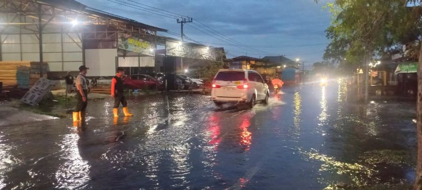 Banjir Rob Rendam Pesisir Bontang, BPBD Imbau Warga Tetap Siaga hingga 10 November