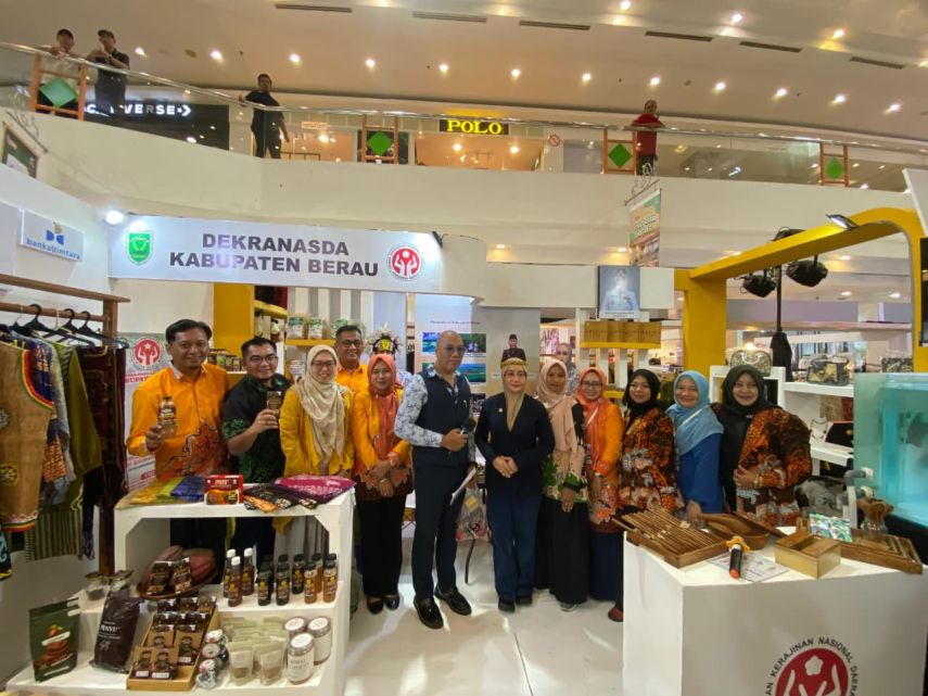 Pemda Berau Buka Stand di Gebyar Kriya Nusantara 2025, Produk Lokal Kian Diburu Pengunjung