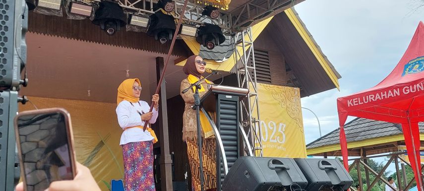 Wali Kota Neni Dorong Erau Pelas Benua Jadi Agenda Nasional Pariwisata
