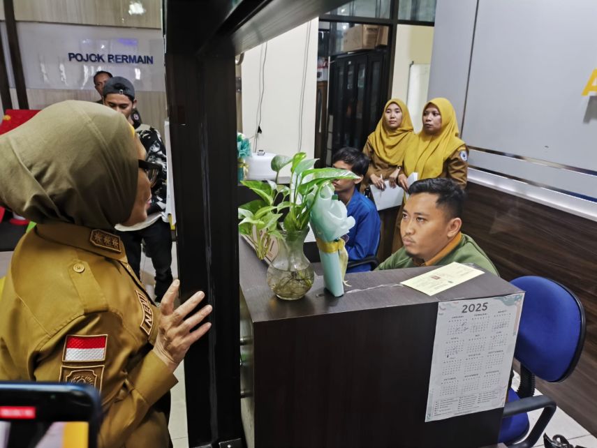 Sidak ke Disnaker, Wali Kota Neni Soroti Layanan dan Ketidaksiapan Data Kartu Kuning