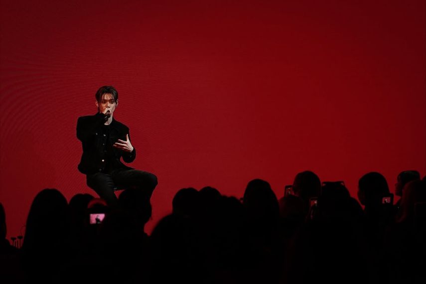 Yeonjun TXT Comeback Hari Ini! Simak Lirik Romanisasi dan Terjemahan Title Track 'Talk to You'