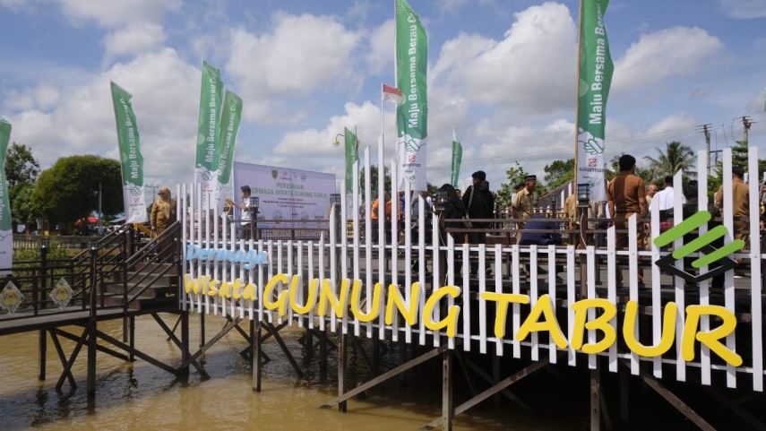 Berau Coal Resmi Serahkan Dermaga Wisata Gunung Tabur, Investasi SDM dan Kakao Ikut Mengalir