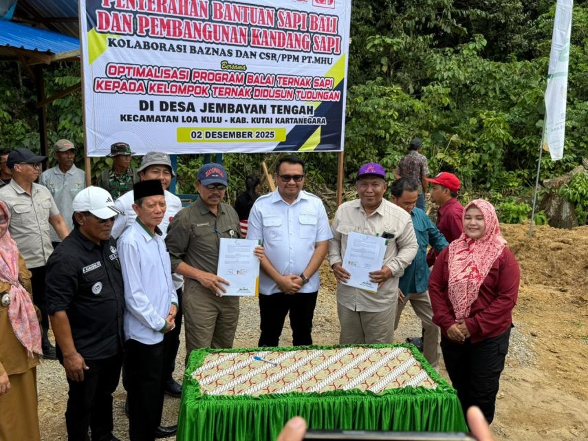 Bupati Kukar Serahkan Bantuan Sapi Bali, Perkuat Kolaborasi Baznas dan CSR untuk Usaha Ternak Warga
