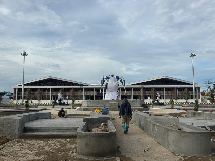 Jelang Peresmian, Taman Super Hero di Pasar Tangga Arung Tuai Dukungan dan Kritik