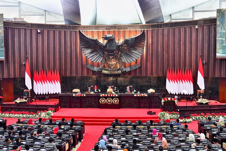 Tok! DPR Sahkan 8 Poin Reformasi Polri: Tetap di Bawah Presiden dan Tolak Bentuk Kementerian