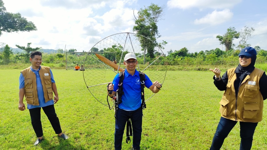 Persiapan Porprov dan Tarik Minat Masyarakat, FASI Kukar Gelar Latihan Aeromodelling Paramotor