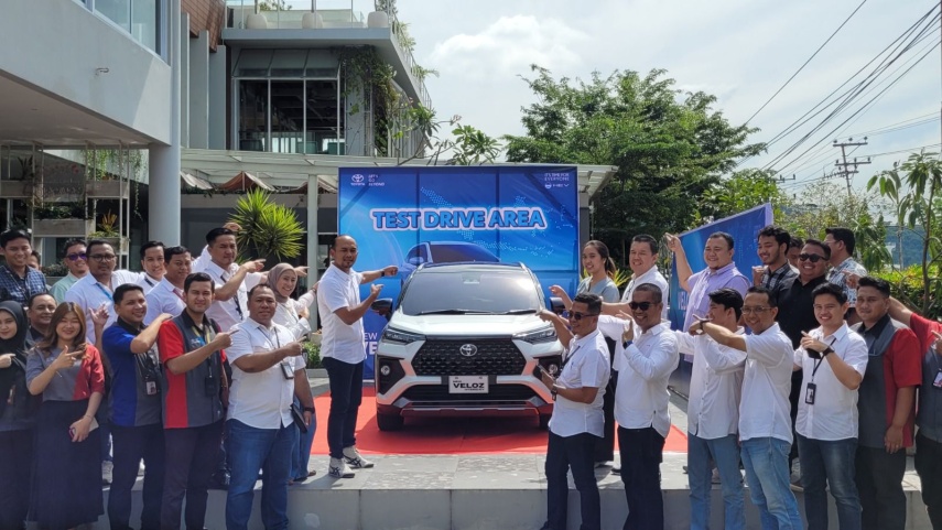 Hadirkan Inovasi Ramah Lingkungan, Toyota Buka Test Drive Gratis New Veloz Hybrid EV di Samarinda