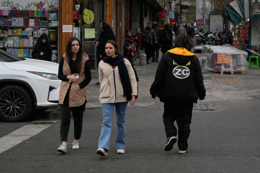   AS Peringatkan Iran 'Semua Opsi Tersedia' dalam Pertemuan Darurat PBB