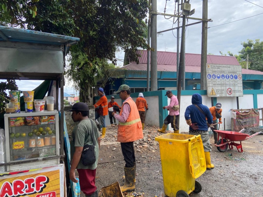 Sering Berbau dan Meluber ke Badan Jalan, DLH Samarinda Geser TPS Samping Taman Cerdas