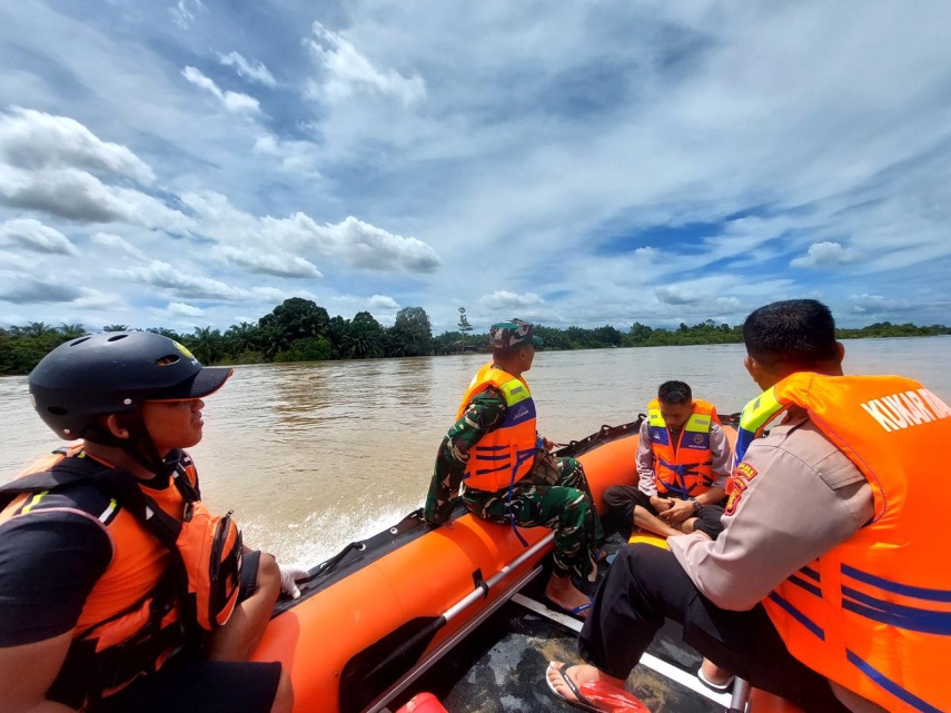 Pencarian Korban Perahu Ketinting di Sungai Belayan Diperluas hingga 3 Kilometer