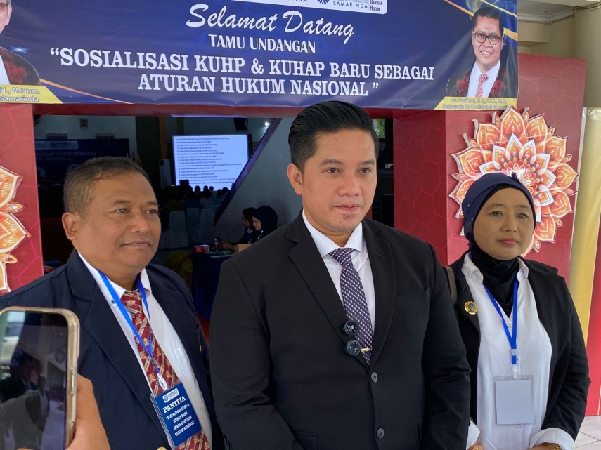 Peradi Samarinda Soroti Minimnya Sosialisasi KUHP-KUHAP Baru, Peran Advokat Diperkuat Sejak Tahap Saksi
