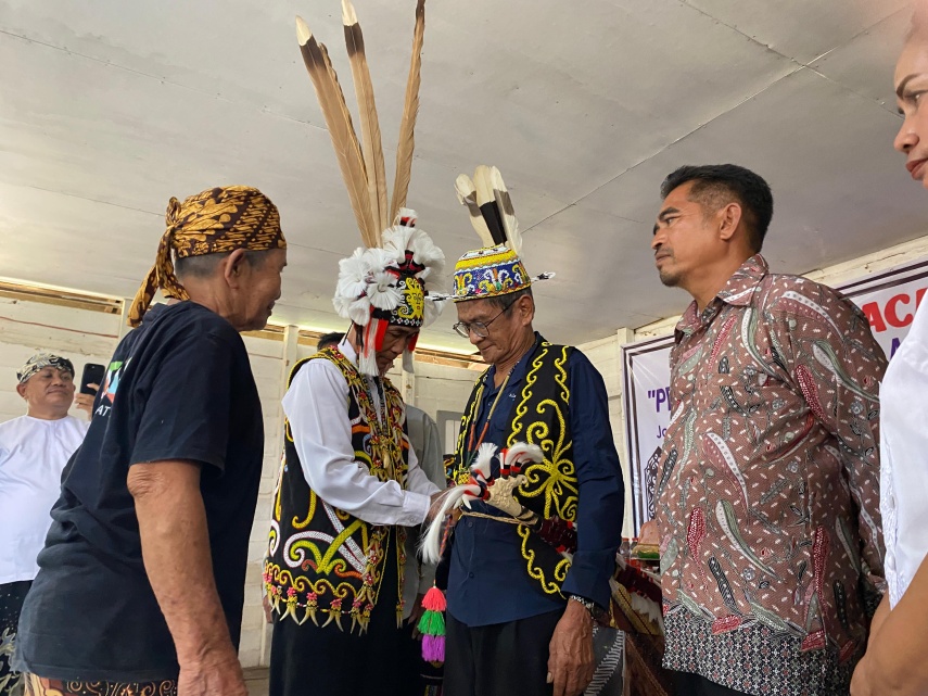 Suara Hati Kepala Adat Suku Dayak Basab Desa Jonggon: Minta Perlindungan Hutan dan Tanah Leluhur