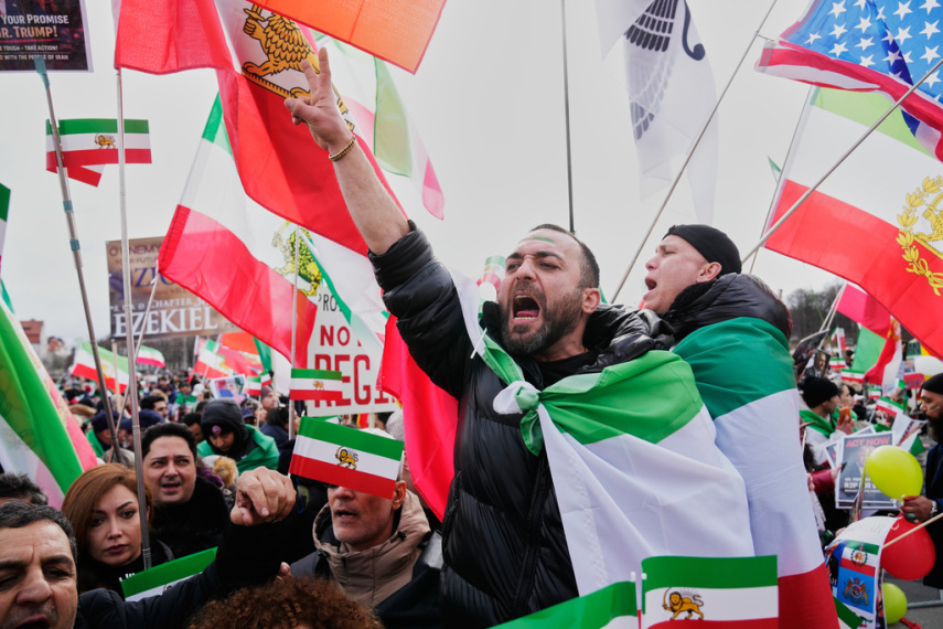 Crown prince urges the world to stand with the people of Iran as 250,000 rally in Munich