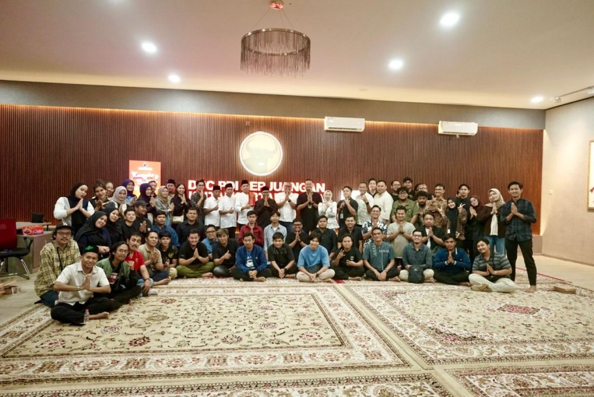 Di Hadapan Insan Pers, PDI Perjuangan Kukar Perlihatkan Suasana Kantor Baru yang Modern dan Terbuka