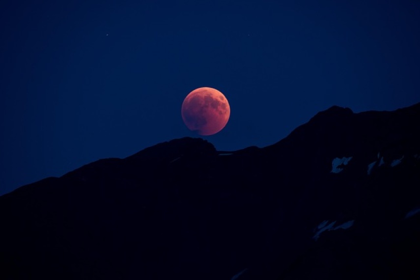 Fenomena Gerhana Bulan 3 Maret 2026, Ini Waktu Puncak dan Cara Melihatnya