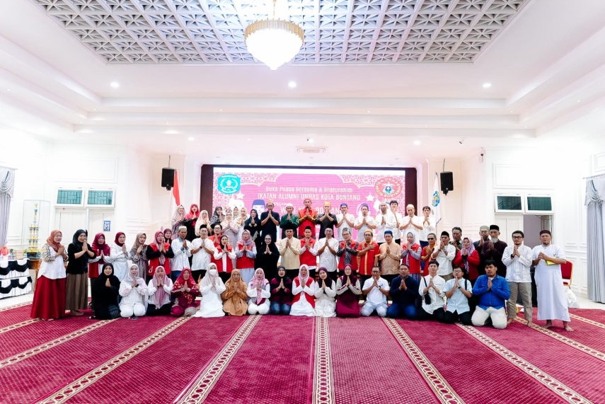 Bukber Bareng Santri, Pemkot Bontang dan IKA Unhas Perkuat Kepedulian Sosial