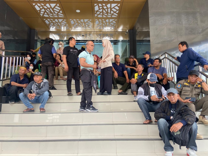 Aliansi Pemilik SKTUB 379 Pasar Pagi Tuding Ada Kesenjangan Distribusi Lapak, Disdag Beberkan Kriteria Prioritas