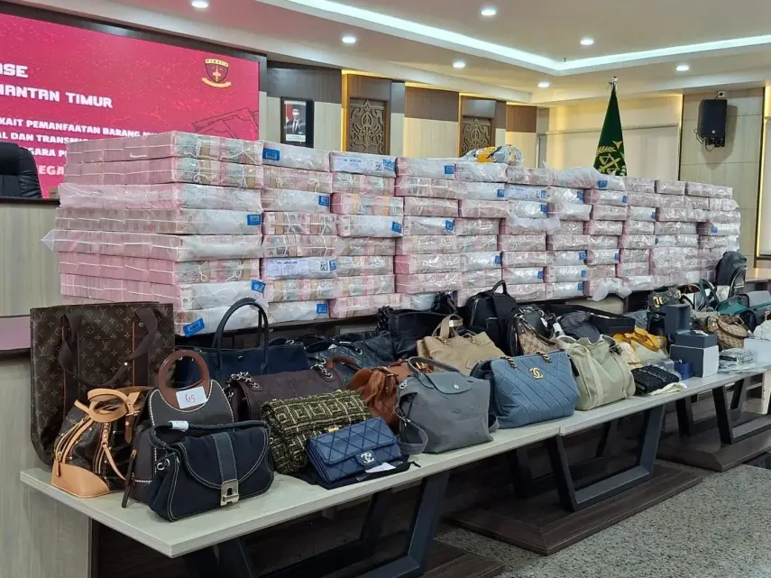Skandal Korupsi PT JMB: Kejati Kaltim Sita Uang Ratusan Miliar hingga Mobil Mewah