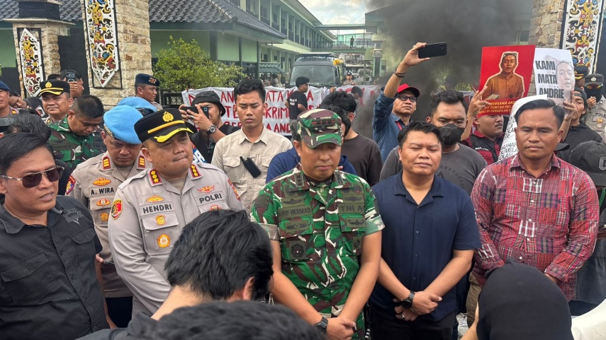 Dandim Samarinda Terima Aspirasi Mahasiswa, Tegaskan Kasus Penyiraman Diproses Sesuai Prosedur Hukum