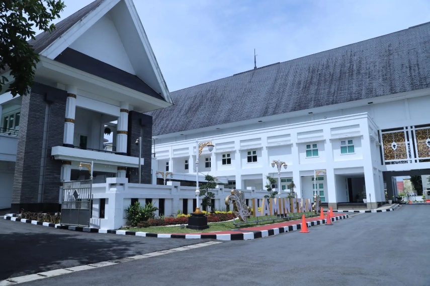 Pemprov Kaltim Gelar Shalat Istighosah Berjamaah Jelang Aksi 21 April di Samarinda