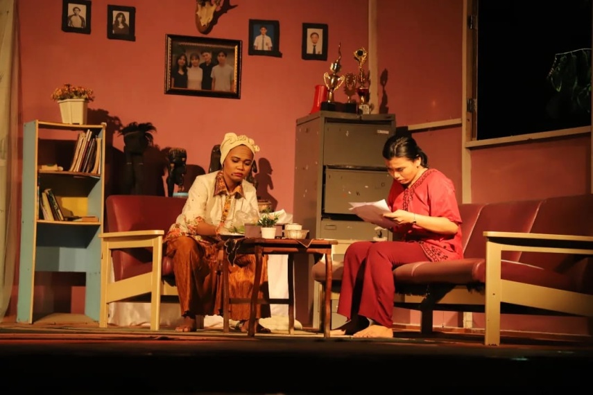 Bawa Isu Kalimantan ke Nasional, Teater Yupa Unmul Borong 3 Penghargaan di FESTAMASIO XII Malang