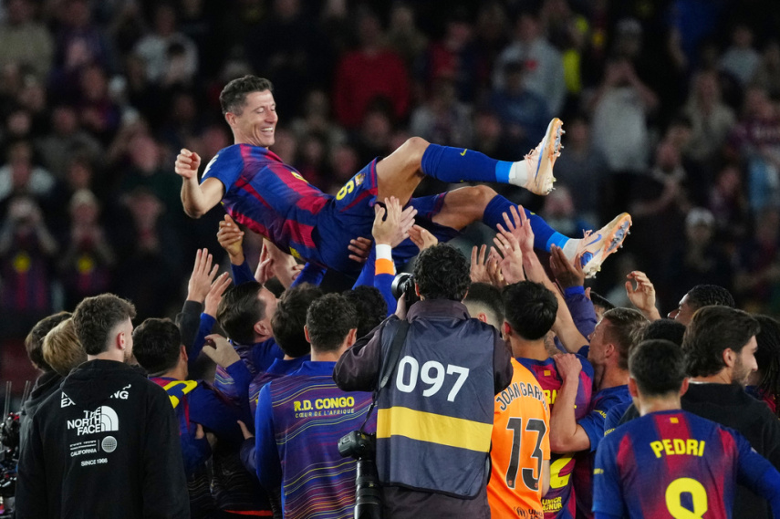 Barcelona wins in Lewandowski's farewell. Sevilla avoids relegation despite loss to Real Madrid