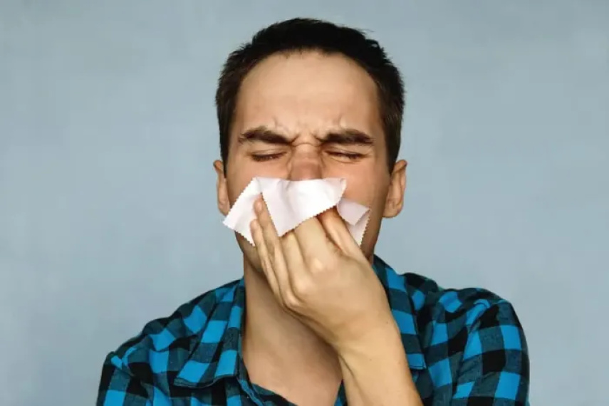 Jangan Asal Tiup! Begini Cara Tepat Membuang Ingus Menurut Pakar Kesehatan