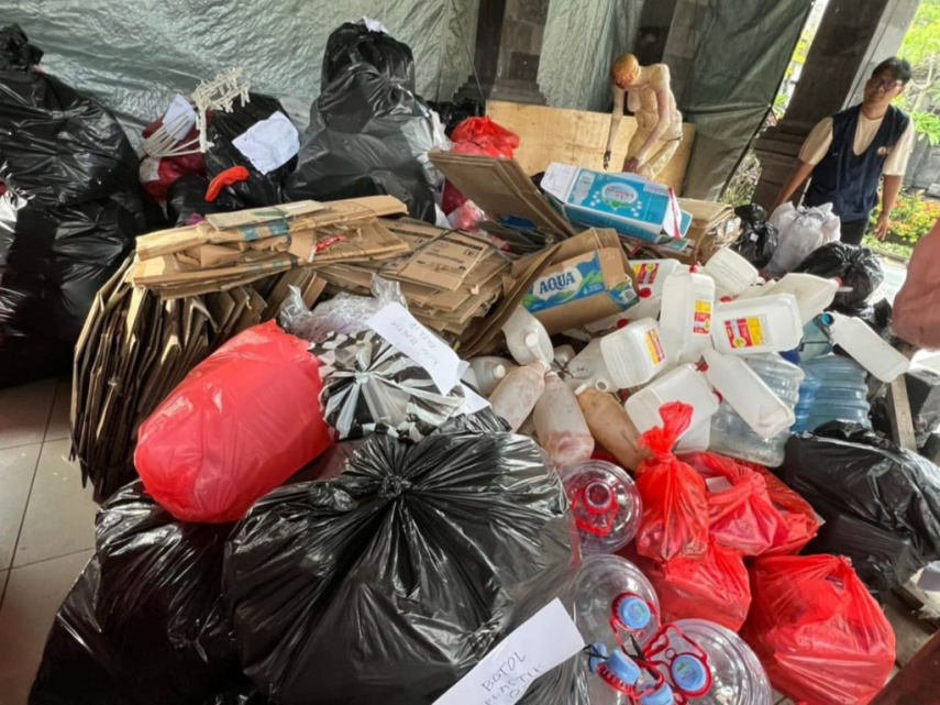 Memaksimalkan Peran Bank Sampah: Ubah Limbah Menjadi Nilai Ekonomis