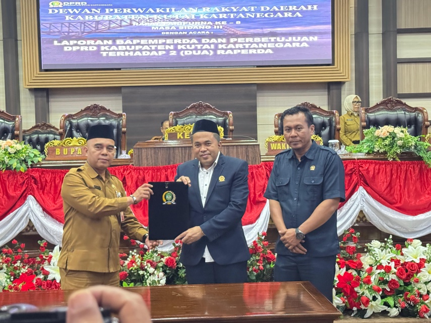 Pemkab dan DPRD Kukar Setujui 5 Raperda dan 2 Perda, Termasuk Pengembangan Pesantren