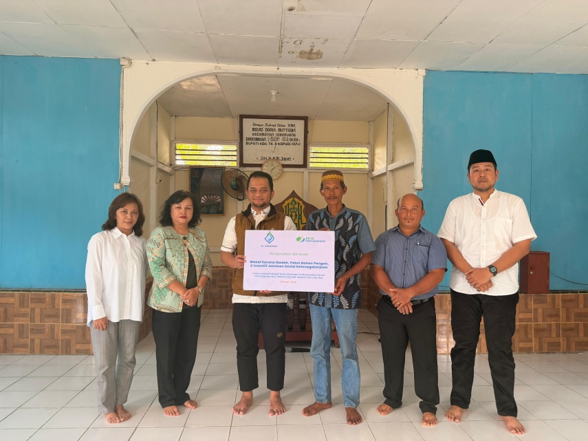 BPJS Ketenagakerjaan dan Yayasan Al-Maghfirah Salurkan Bantuan Renovasi hingga Jaminan Sosial di Kapuas Hulu