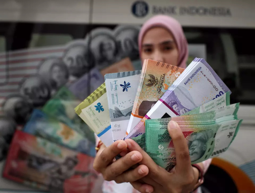 Rupiah Hari Ini Kian Terpuruk, Melemah Tembus Rp 18.115 per Dolar AS